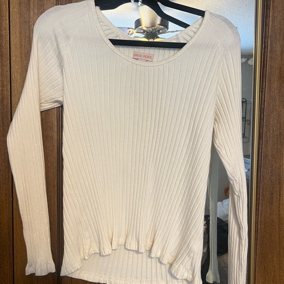 women’s long sleeve - Picture 2 of 3